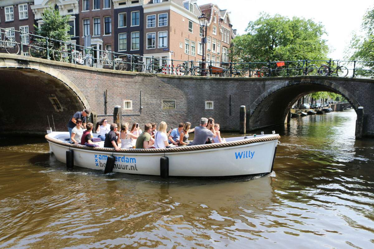 Sloep_Willy-Luxe_Sloep_Amsterdam-Amsterdam_Boothuur-03