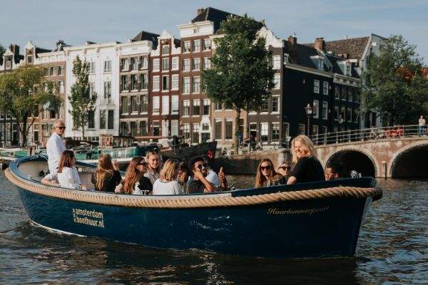 Amsterdam Light Festival – Water Colors Cruise